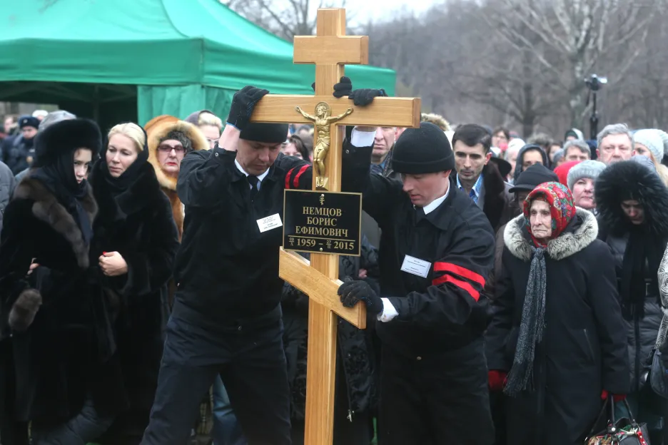 Могила навального где находится. Похороны Немцова Бориса Ефимовича.
