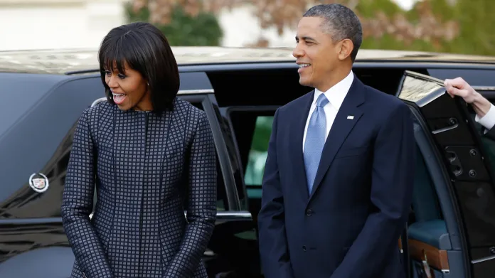 Barack a Michelle Obamovi přijíždějí do episkopálního kostela svatého Jana