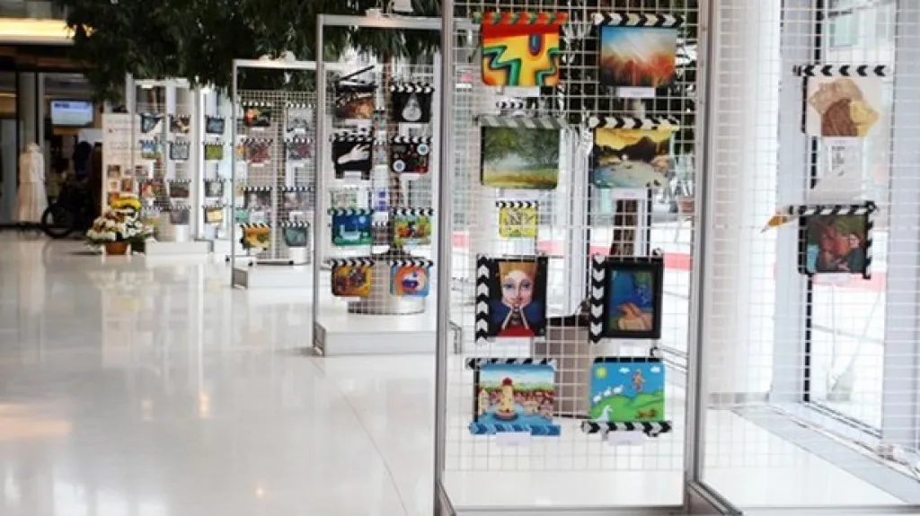 Ve Zlíně se opět dražily filmové klapky