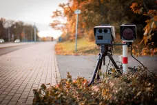 Bezpečnost a rychlost jízdy v Českém Krumlově znovu kontrolují radary