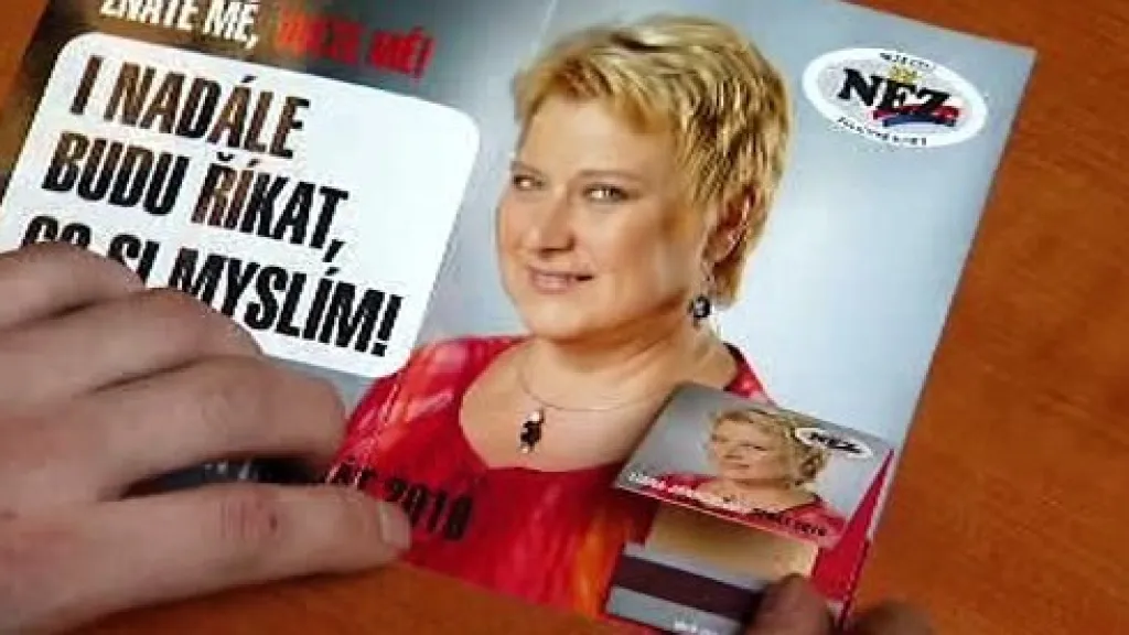 K letáku dostali lidé i sirky
