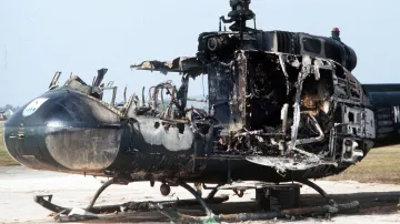 Zbytky helikoptéry, kde zahynuli izraelští sportovci