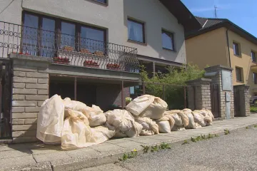 Obec opakovaně vyplavují přívalové deště, plánuje hráze