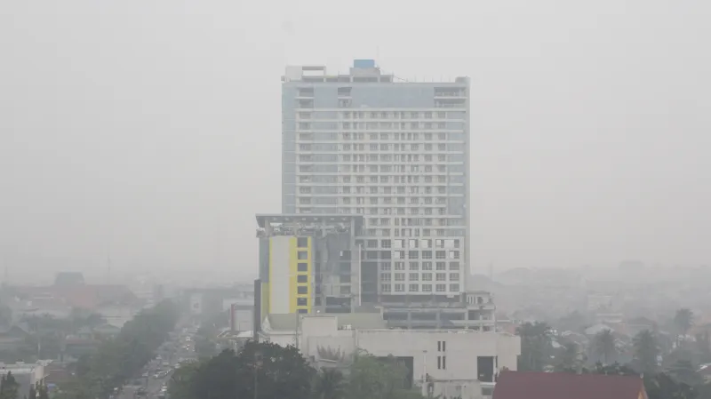 Zamořená obloha - každoroční problém jihovýchodu Asie