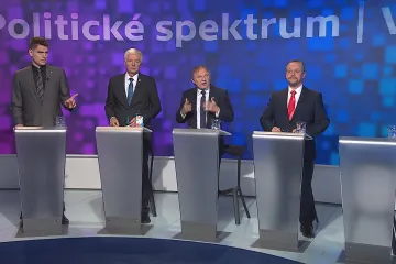 Evropská unie se zvrhla v neomarxistickou organizaci, kritizoval v předvolební diskusi Sládek