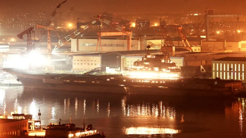 První čínská letadlová loď Liao-ning