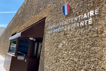 Sarkozy by si mohl odpykat trest v proslulém vězení, v němž seděl i Šakal