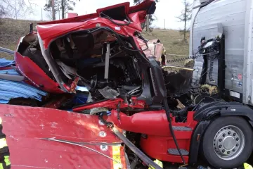 Provoz na D1 se po tragických nehodách v noci obnovil