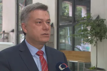 Blažek podal stížnost v případu, kdy muž za znásilňování nevlastní dcery dostal podmínku