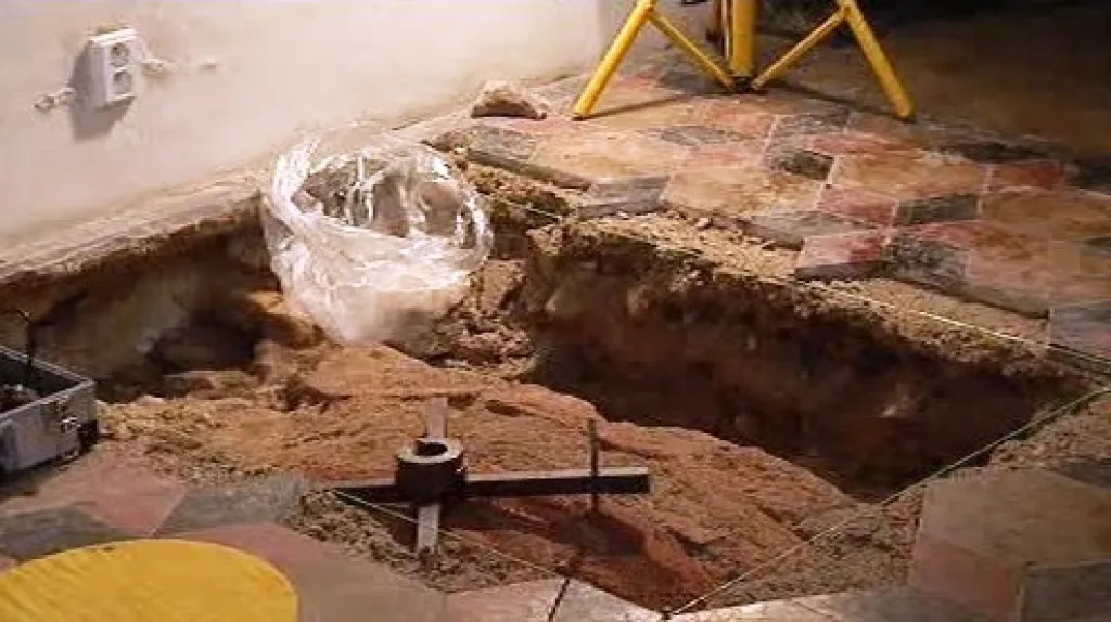 Archeologické práce v kostele sv. Haštala