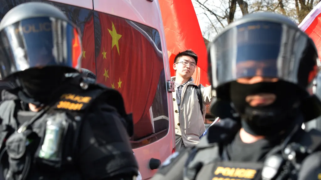 Protestní akce proti nekritickému sbližování ČR a Číny