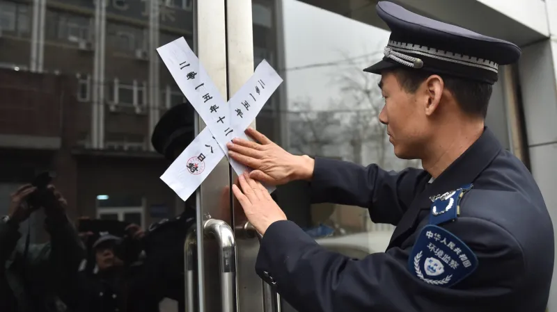 Peking v zajetí smogu