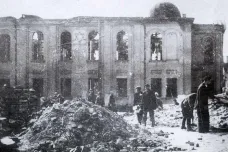 Před 80 lety vkročili nacisté do Bialystoku. Zapálením synagogy začali několik let vraždění, potkali se ale s odporem