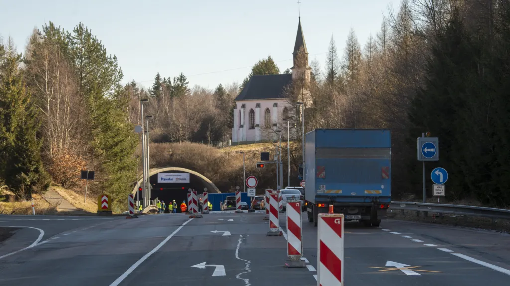 Hřebečský tunel u Moravské Třebové na Svitavsku projde opravou