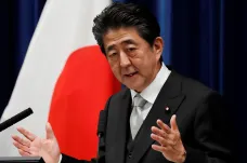 Japonci mají plán, jak rozehřát zamrzlou ekonomiku. Napumpují do ní 2,8 bilionu korun
