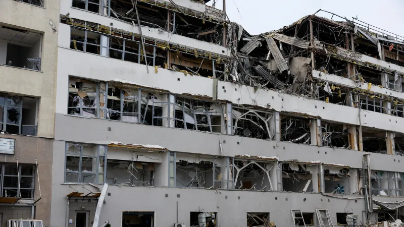 Následky ruského nočního útoku na Kyjev, 6. dubna 2025