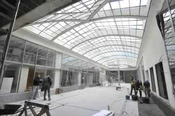 Obchody, kanceláře, kinokabaret. Po dvaceti letech se v centru Brna opět otevře pasáž Jalta