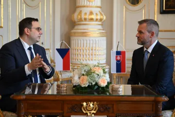 Budeme diskutovat o obnovení mezivládních konzultací, řekl Lipavský na Slovensku