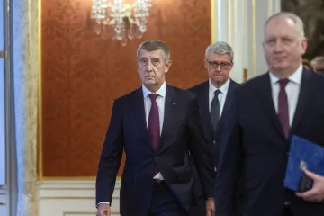 Rozpočet, personální změny i spory s prezidentem. Babišův kabinet vládne sto dní