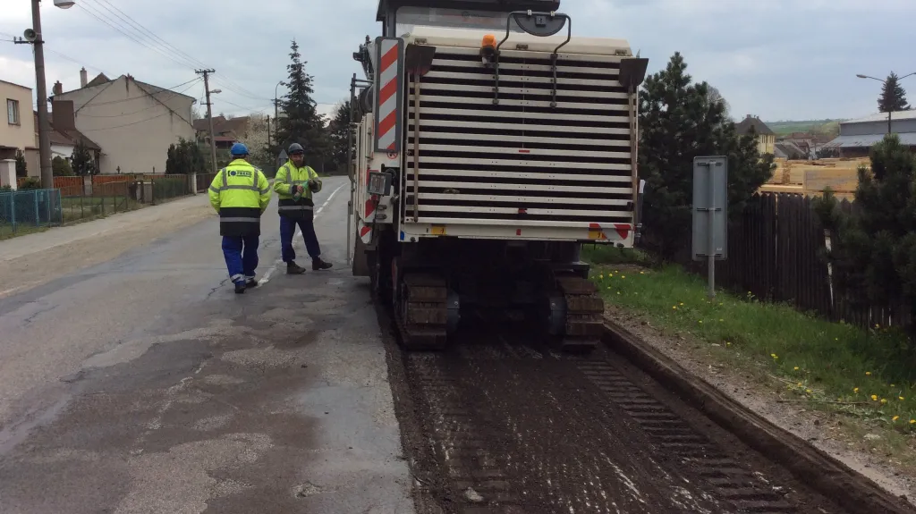 Silnice byla v havarijním stavu