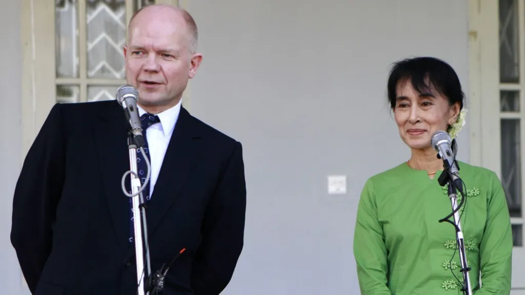 William Hague a Su Ťij