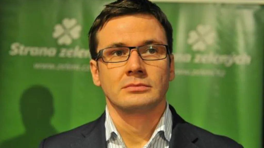 Strana zelených si dnes zvolí nové vedení — ČT24 — Česká televize