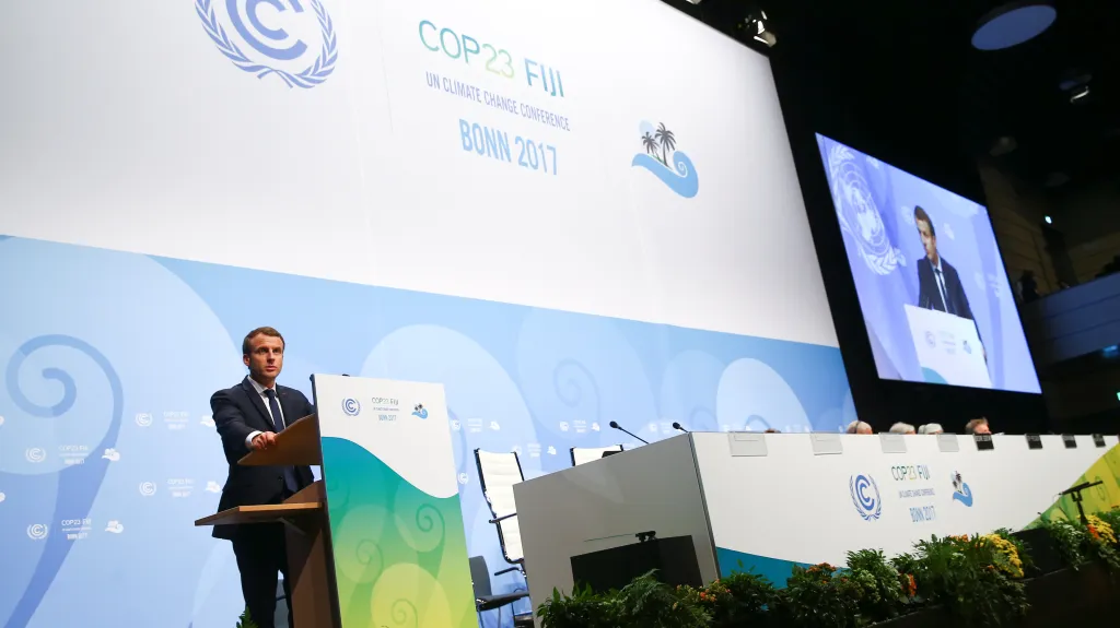 Francouzský prezident Emmanuel Macron na klimatickém summitu v Bonnu