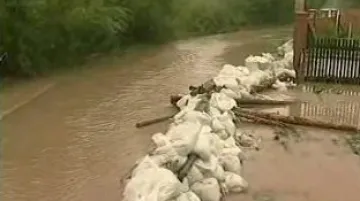 Bariéry proti rozvodněné řece