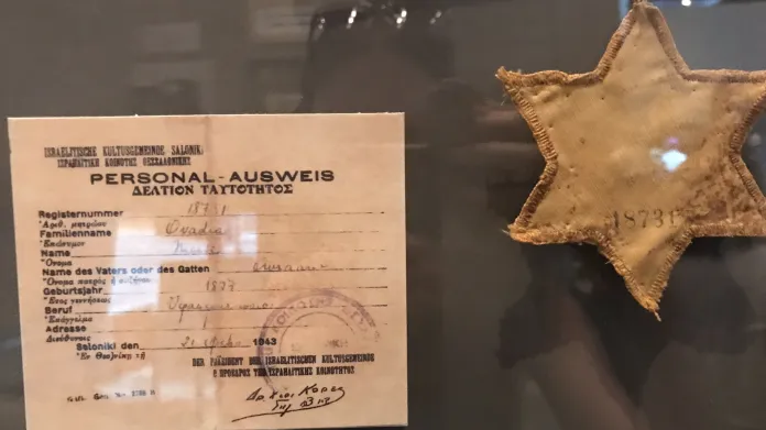 Židovské dokumenty v muzeu holocaustu v Jeruzalémě