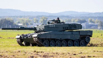 Bojový tank Leopard 2 A4 na Dnech Nato a Dnech Vzdušných sil Armády ČR