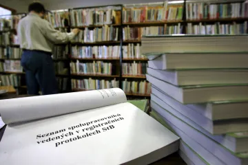 Stát vyplatil odškodnění 113 obětem šikany komunistického režimu