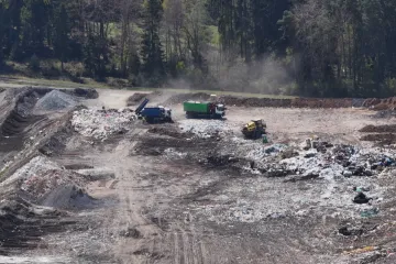 Požárů skládek odpadů přibývá, příčinou může být i špatné třídění