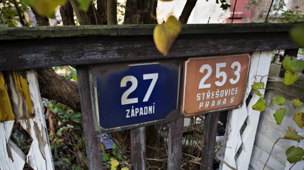 Místo po rodinné vile v ulici Západní