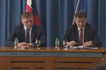 Fico do čela slovenské diplomacie? Podle médií by mohl nahradit Lajčáka