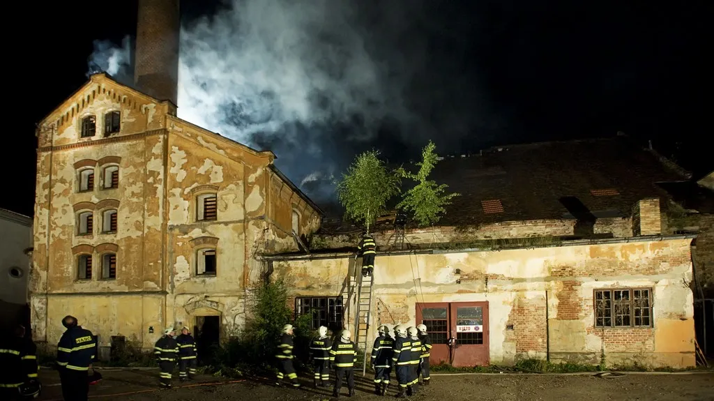 Požár pivovaru v Jindřichově Hradci