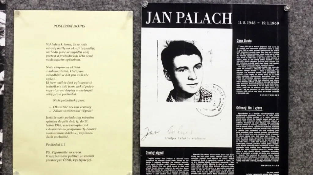 Nástěnka vzpomínek na Jana Palacha