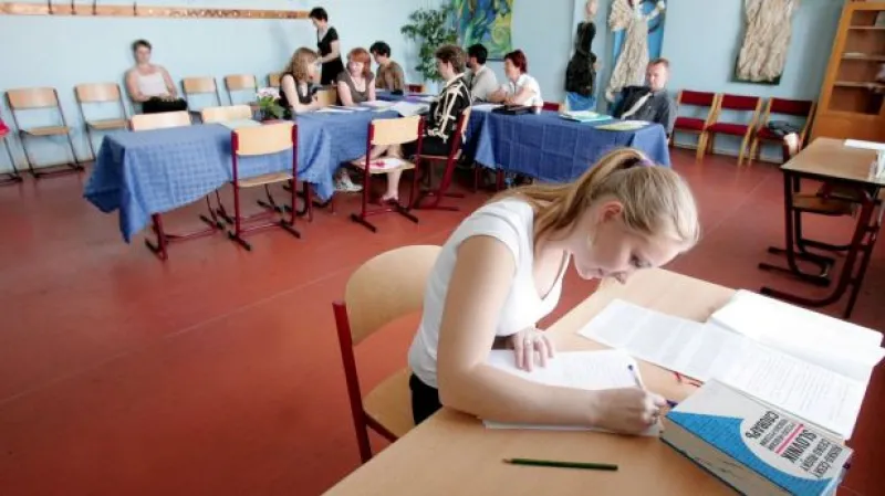 Chládek: Chci povinnou maturitu z češtiny, cizího jazyka a matematiky