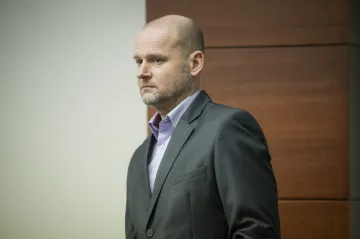 Za korupci v dopravním podniku uložil soud bývalému libereckému zastupiteli Šulcovi podmínku