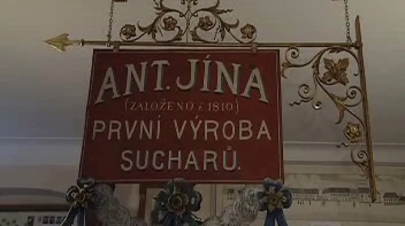 Do Lomnice nad Popelkou se vrací výroba tradičních sucharů.