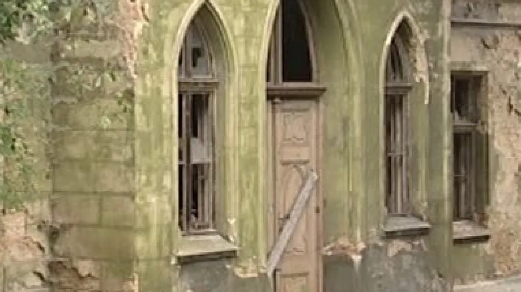 Novogotická kaple v Krásném Březně