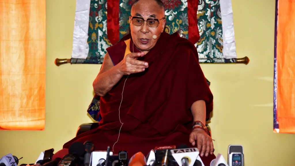 Dalajlama na návštěvě kláštera Tawang v Indii