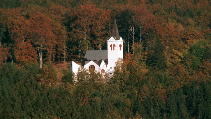 Kostel Panny Marie Pomocné ve Zlatých Horách v Jeseníkách