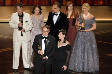 Oscar oceňuje nejlepší filmy roku 2025. Sošku má i dokument v české koprodukci