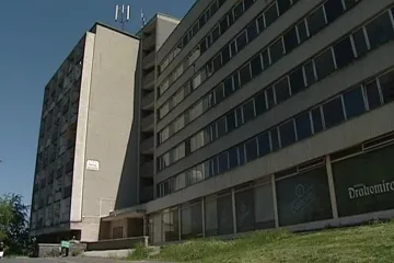 Karlovy Vary koupí ubytovnu v Charkovské ulici, žádali o to i okolní nájemníci