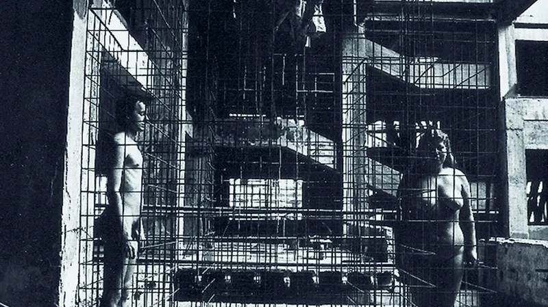 Fotodokumentace z akcí Jiřího Sozanského ve Veletržním paláci, 1984