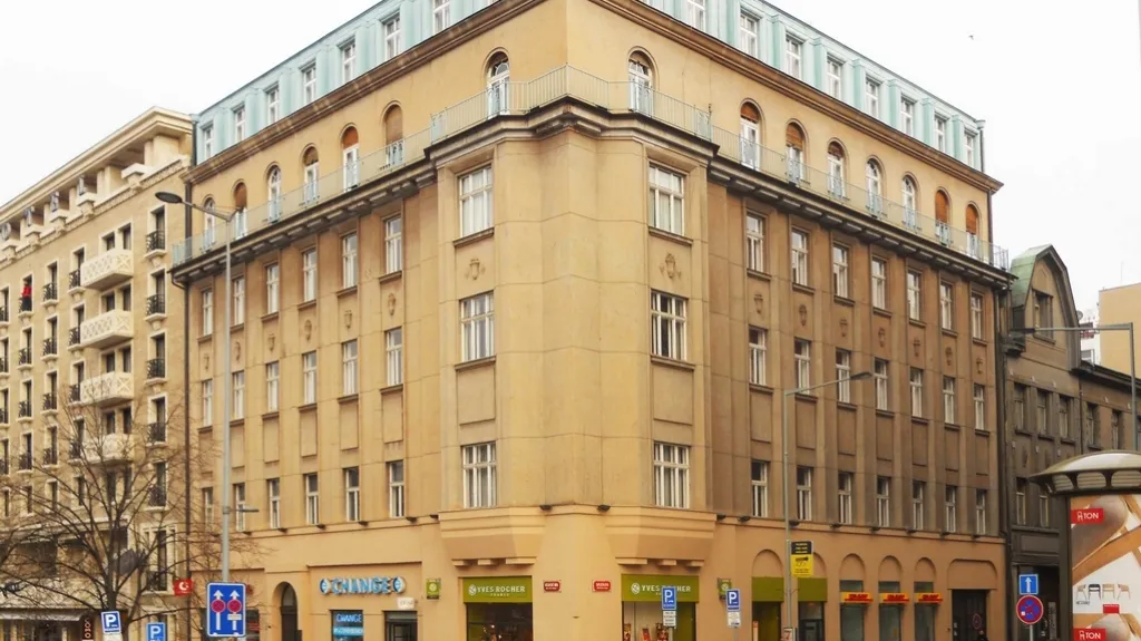 Dům na rohu Václavského náměstí a Opletalovy ulice