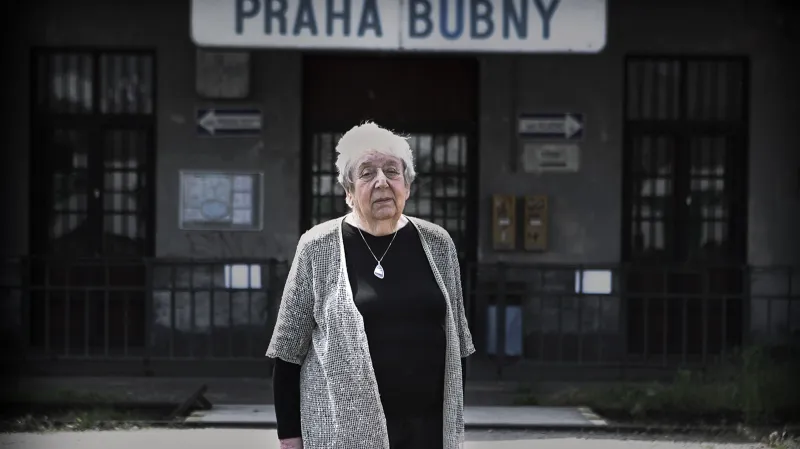 Bubenské nádraží se stalo před 75 lety mlčenlivým dějištěm židovských transportů smrti. Vypovídá o nich i jedna z posledních žijících pamětnic