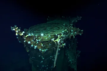 U atolu Midway se našly vraky dvou japonských letadlových lodí. Kagu a Akagi tam za války zničily americké bomby