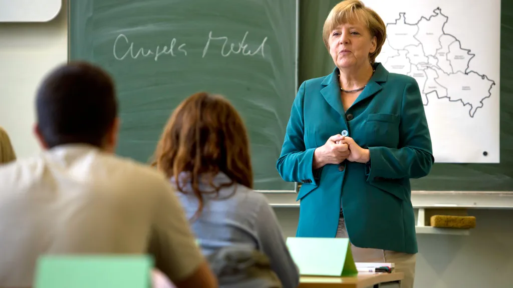 Angela Merkelová vedla hodinu dějepisu
