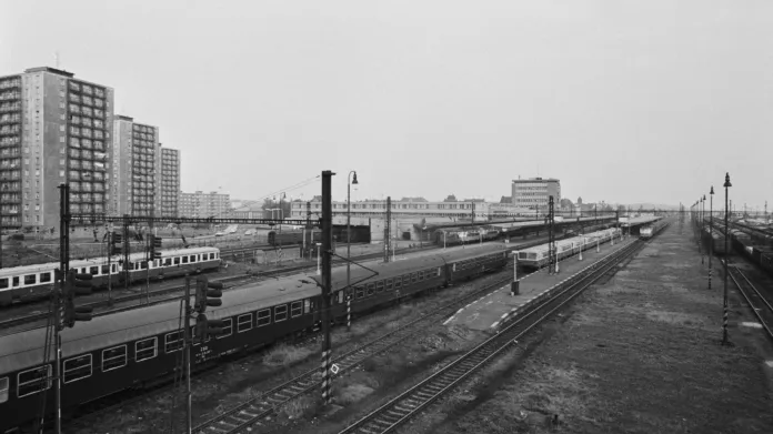 Chebské nádraží v roce 1980